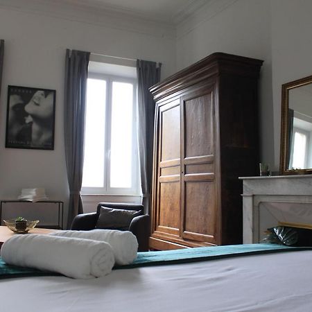 Apartmán Paul Sabatier-T1-Vue Sur Jardin-Luxe-Wifi-Fi-Velo Castelnaudary Exteriér fotografie
